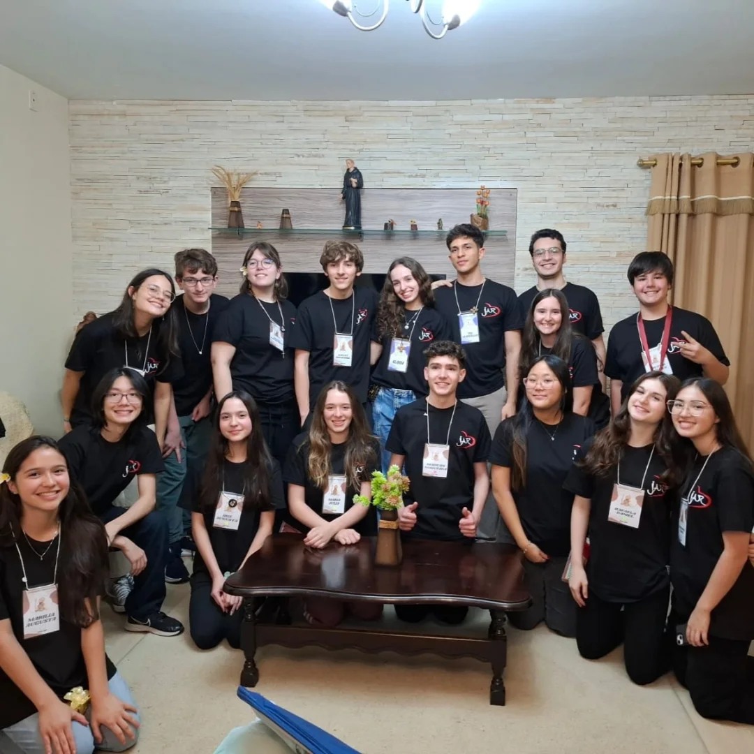 Jovens crismandos participam do 2º Retiro Coração Inquieto SP