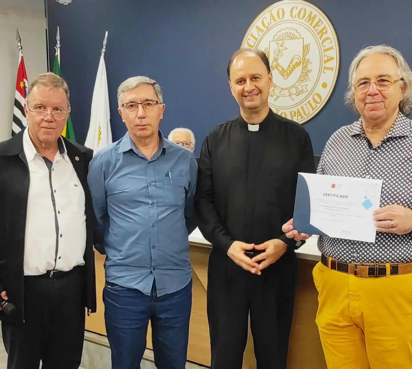 Freis Alcimar e Lorenzo, OAR, foram homenageados por ocasião da comemoração de 59 anos da Distrital Sudeste da Associação Comercial de São Paulo